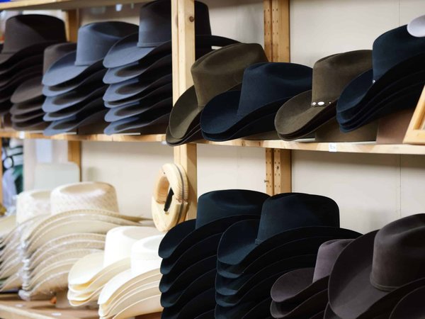 Héritage et tendance : La boutique des cowboys prête à réinventer votre style