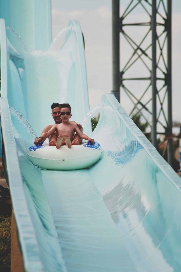 Parc aquatique en Espagne : les attractions et les offres proposées