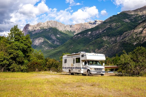 Quels sont les avantages d'un voyage en camping-car ?
